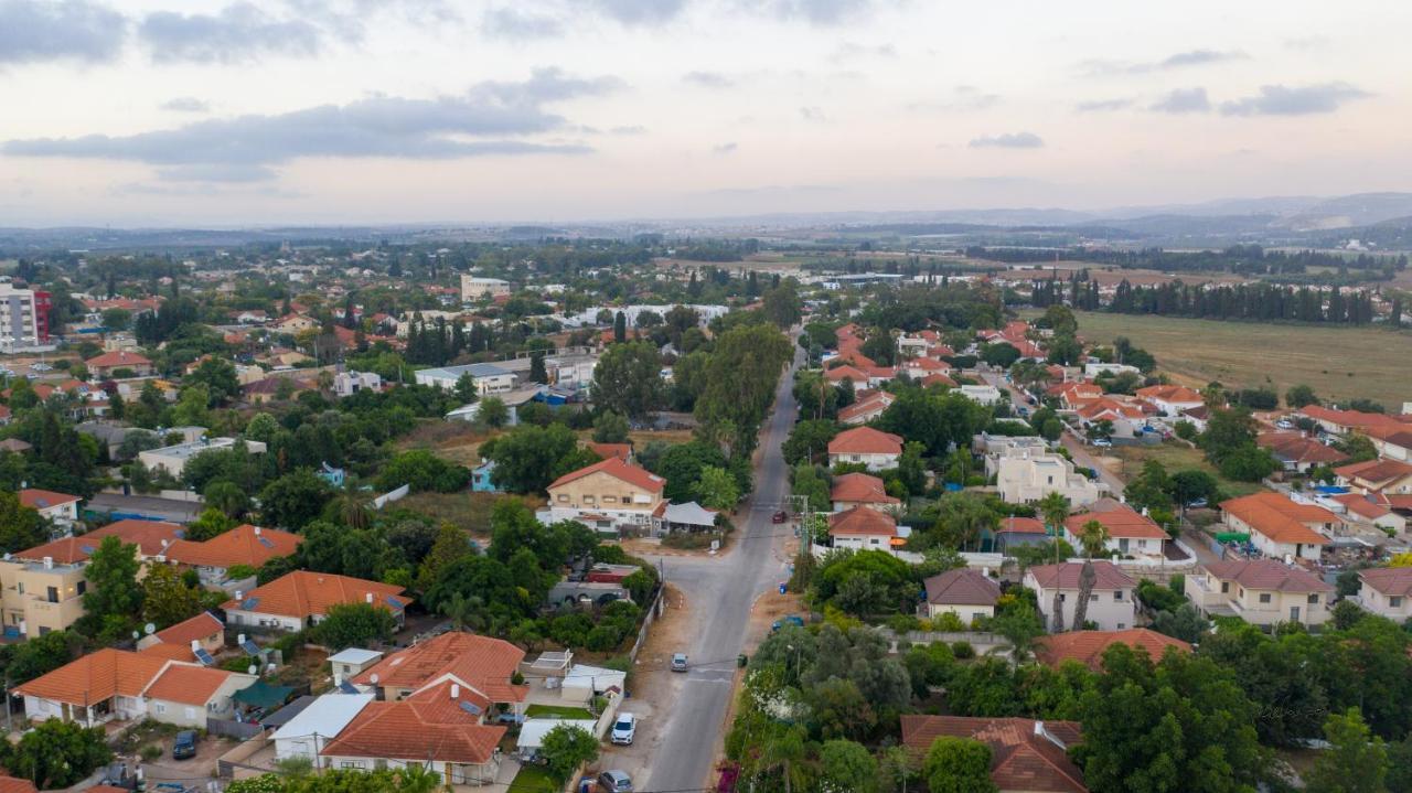 צימר רומנטי ואיכותי בפרדס חנה La Baita Exteriér fotografie